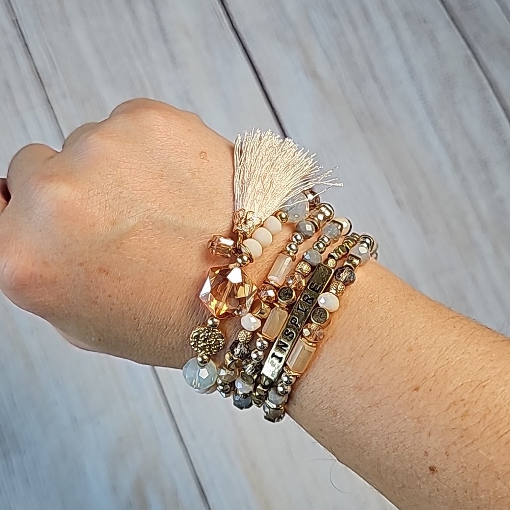 NY&Co Inspire gold beaded bracelet set